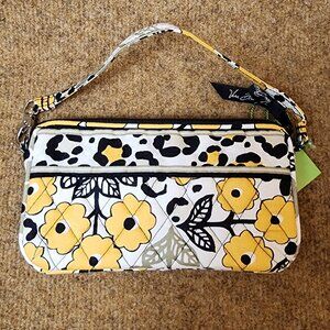 NWT Vera Bradley Go Wild Wristlet Yellow/White/Black Floral Quilted Retired Zip